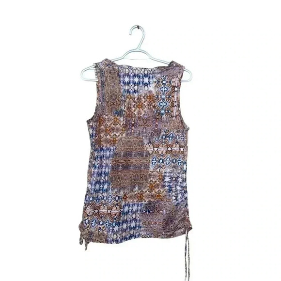 Style & Company NWOT scoopneck, crazyquilt tunic with ruching on both sides - Picture 3 of 6